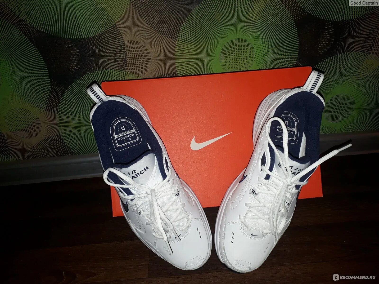 Подлинность nike. Nike Air Monarch 4 MD. Nike Air Monarch Tyson. Nike Monarch паль. Nike Air 200 паль.