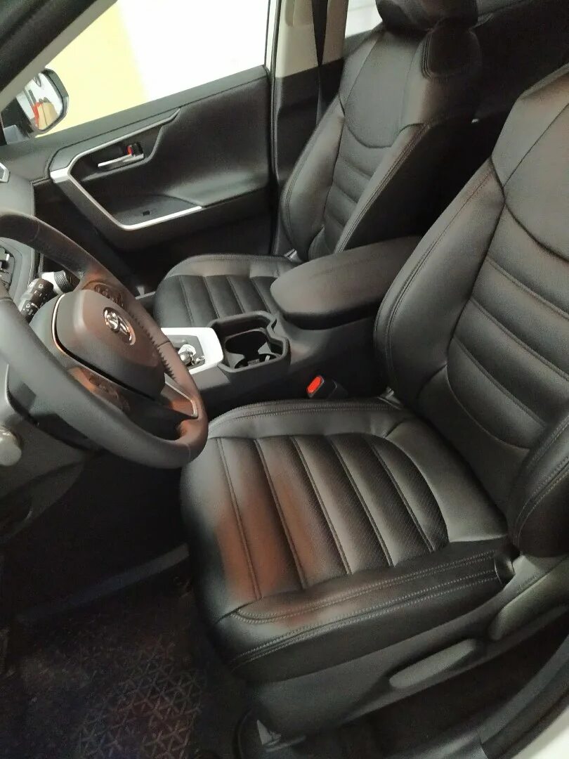Автопилот чехлы на рав 4. Чехлы на rav 4 2020. Чехлы на рав 4 2020. Чехлы на тойоту рав 4 2014 года. Чехлы на тойота рав 4.