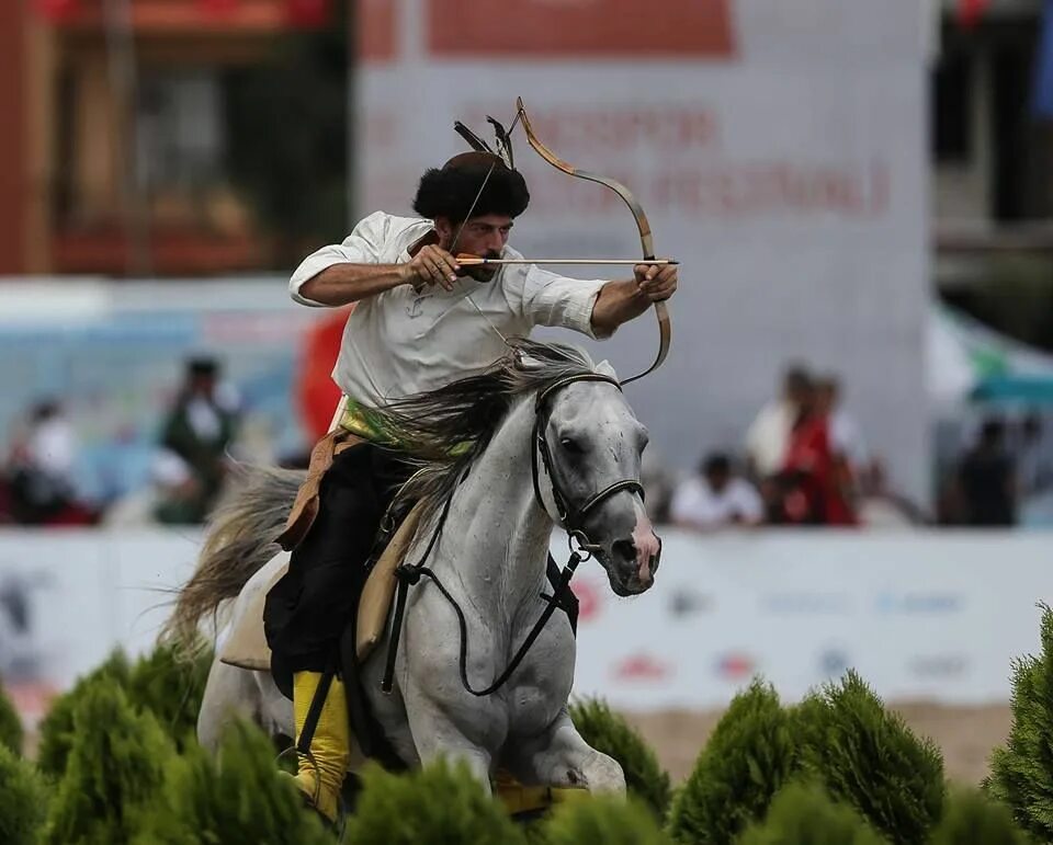 Turkey sport. Игры кочевников в Турции. Лучник на лошади башкир. Игры кочевников в Турции Бурса.