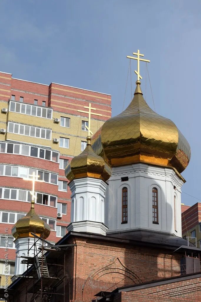 Тобольск 10 микрорайон церковь. Тобольский храм:вознесения господня. Вознесенский храм тобольск. Церковь 9 микрорайоне г тобольск. Вознесенская церковь церковь тюмень.