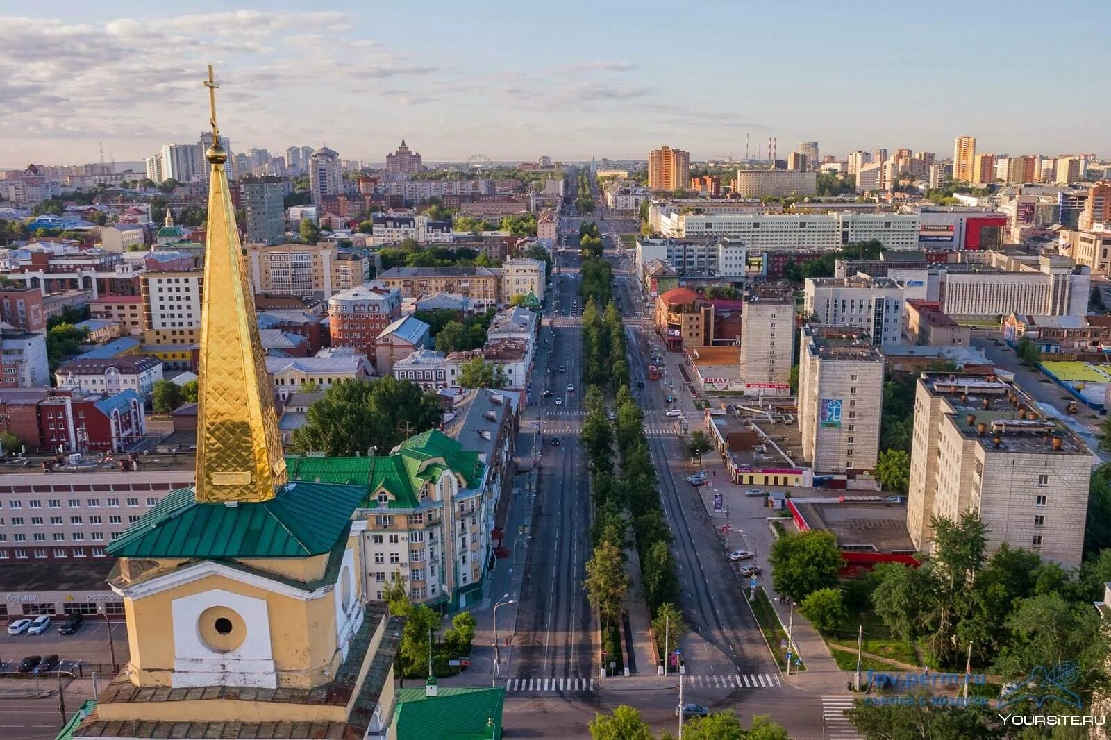 Комсомольский проспект Пермь. Комсомольский проспектпенмь. Пермь центр города. Улица Комсомольский проспект Пермь.