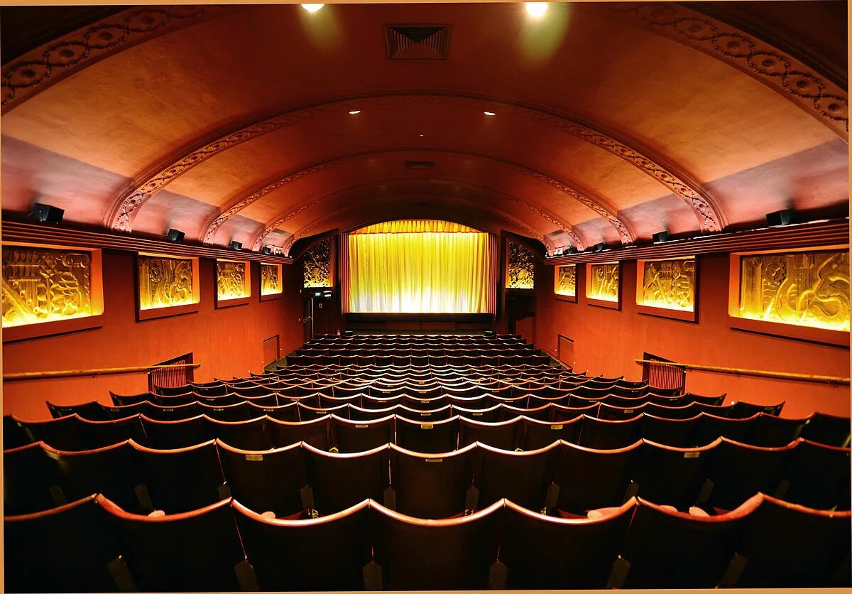 Old cinema. Кинотеатр арт. Зал кинотеатра. Cinema is much younger than theatre. Зал кинотеатра.