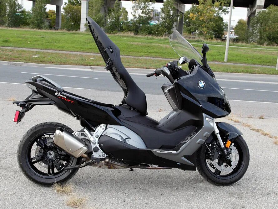 BMW c600 Sport. BMW c600 Sport 2013. Скутер БМВ 600 кубов. BMW 600 Sport.