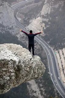 В горах пропадают люди