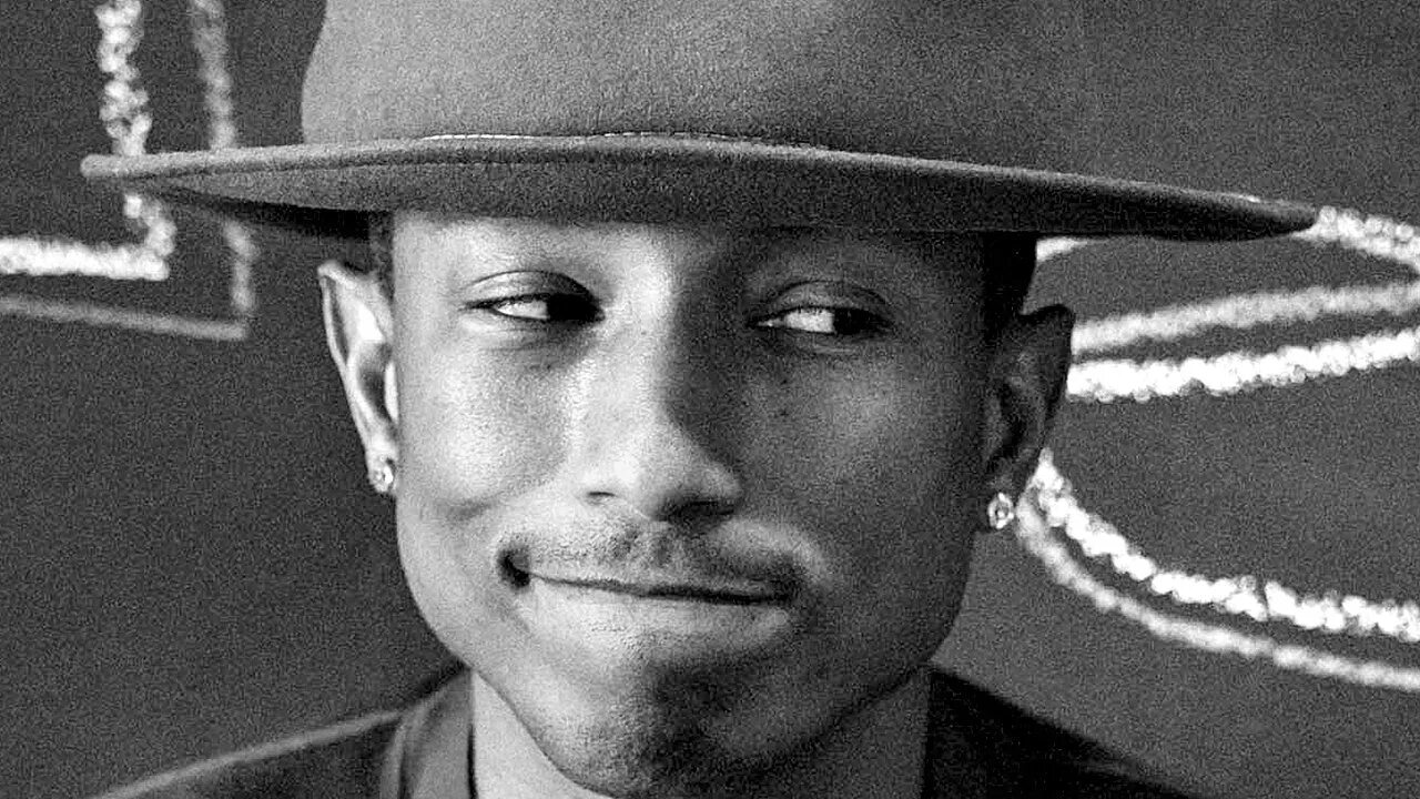 Песни happy williams. Фаррелл Уильямс. Pharrell Williams Happy. Фарел Виллиамс Хэппи. Форель Уильямс Хэппи.