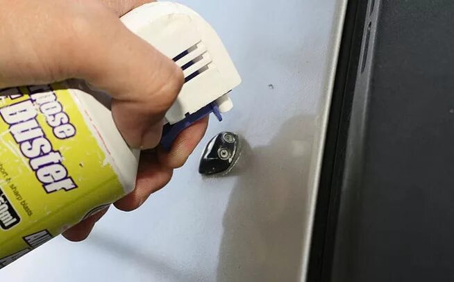 Форсунки стеклоочистителя 2110. Форсунка омывателя форд эксплорер 5. Омыватель лобового стекла автомобилей. Как прочистить форсунки омывателя лобового стекла. Как прочистить форсунки стеклоомывателя.