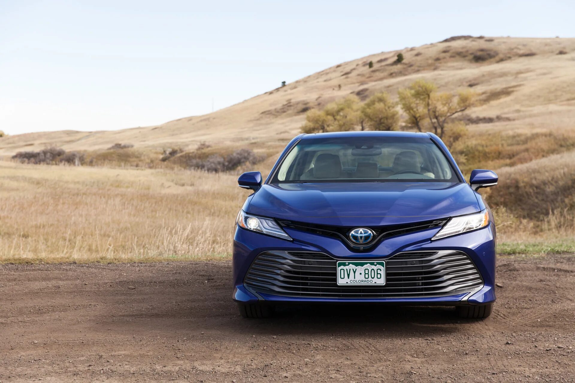 Камри 70 гибрид. Toyota Camry 2018. Toyota Camry Hybrid 2018. Toyota Camry XSE 2018. Камри 2018 гибрид.