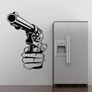Стреляют стены