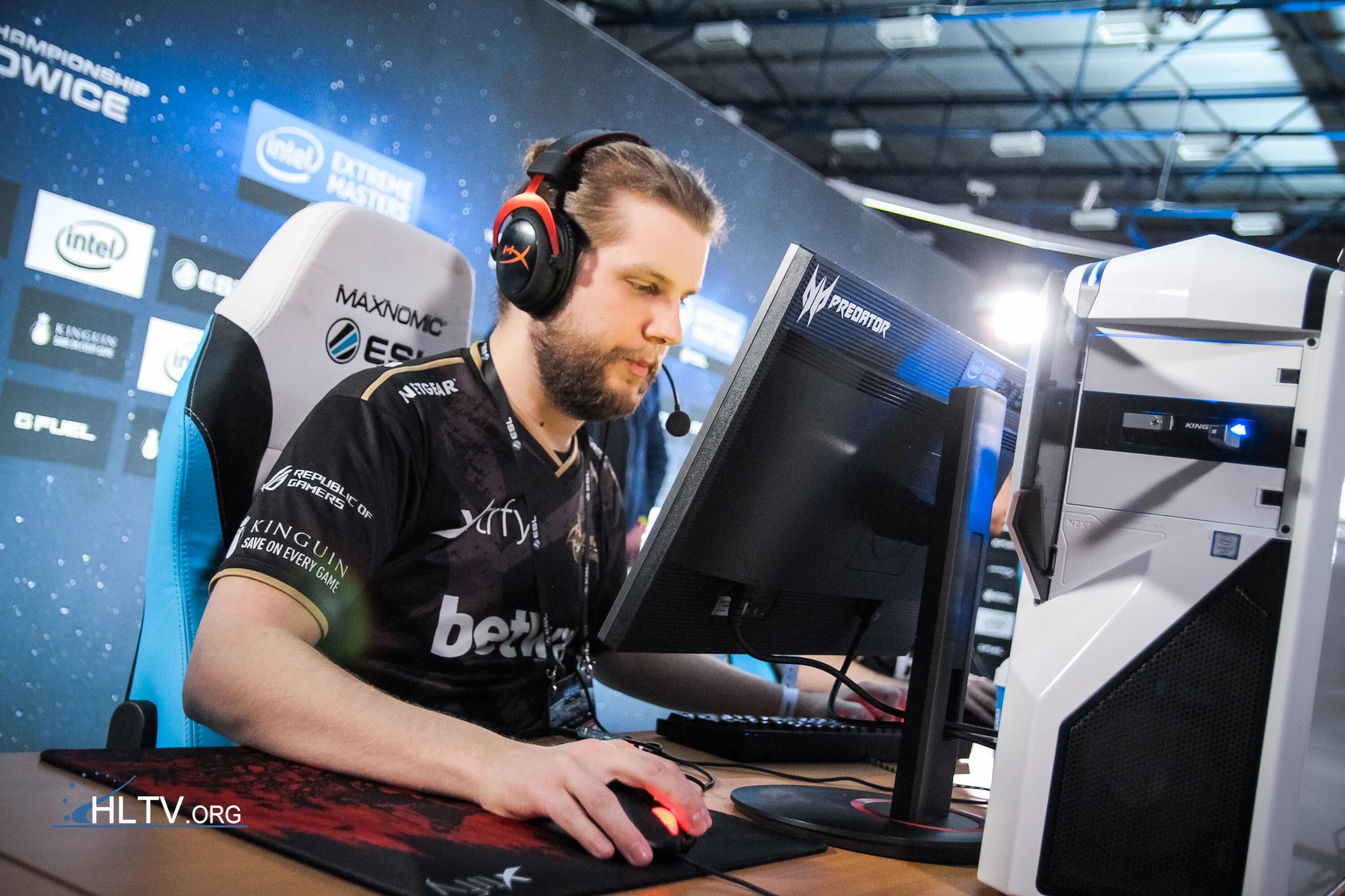 Patrik "f0rest" Lindberg. Хват мыши XANTARES. XANTARES Grip CS. Rain CS go.