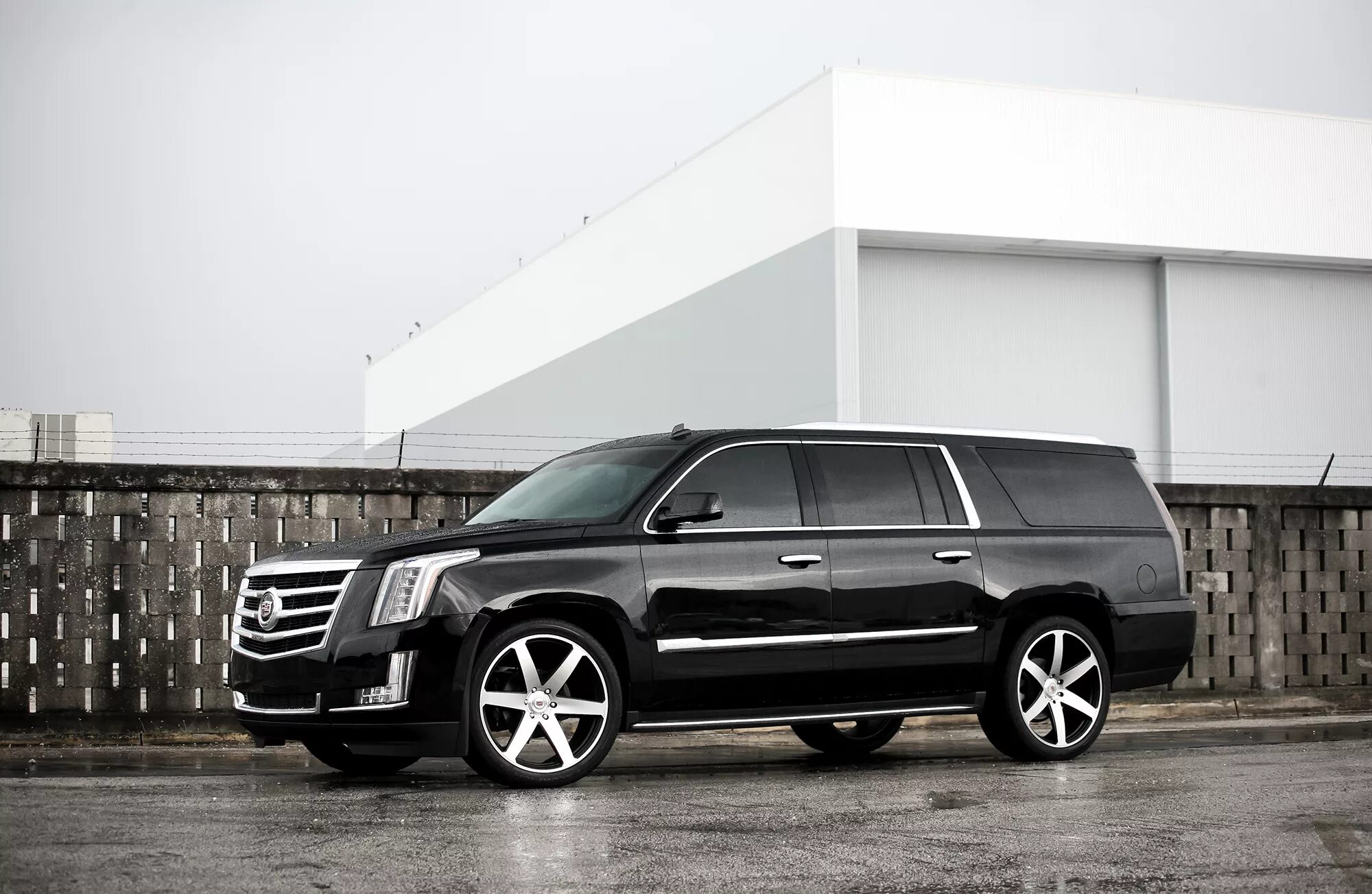 Удлиненный форум. Cadillac Escalade. Cadillac Escalade удлиненный. Cadillac Escalade Лонг. Кадиллак Эскалейд ESV.