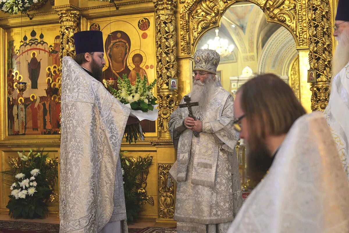 настоятель храма богоявления