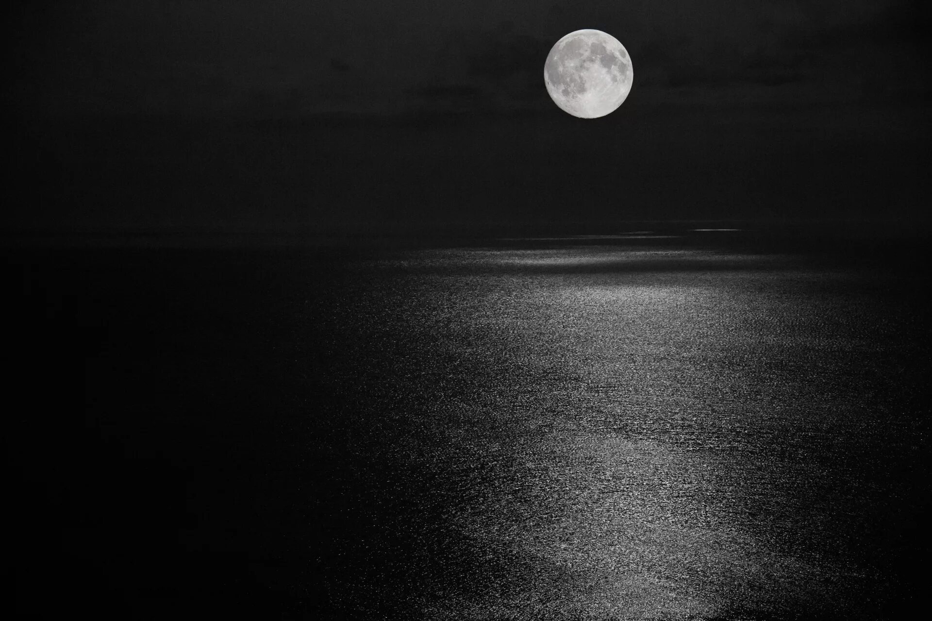 Bir ay. Лунный свет. Лунная ночь. Ночная Луна. Лунный WDTN.