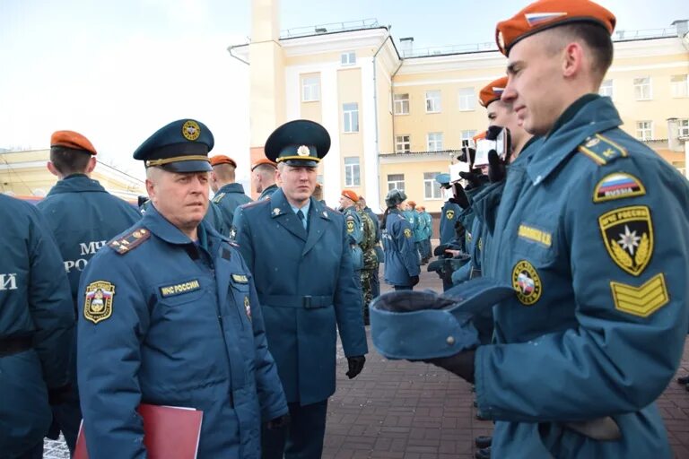 Переход на летнюю форму одежды мчс