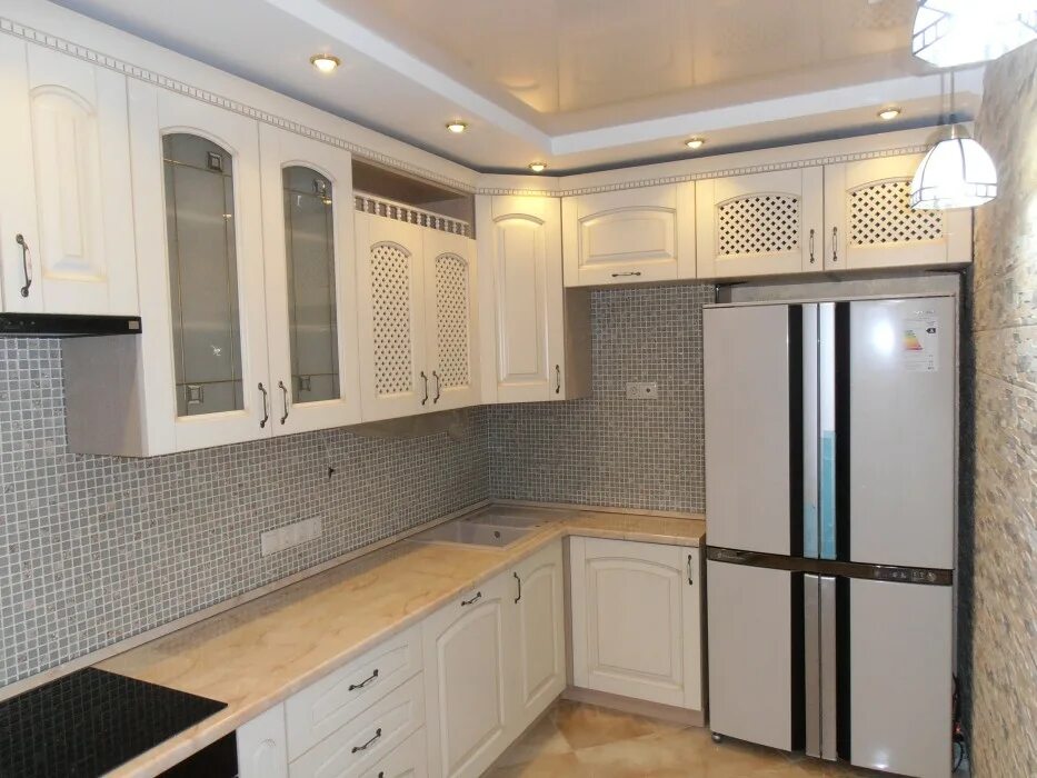 желто оранжевая кухня. кухня классика орех. расцветки кухонных гарнитуров. кухни юао. кухни цвета.