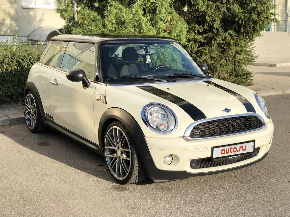 Автомобиль 1 56. Mini one r56. Mini r56 II. Mini Hatch one r56 2009. Mini one r56 1,4.