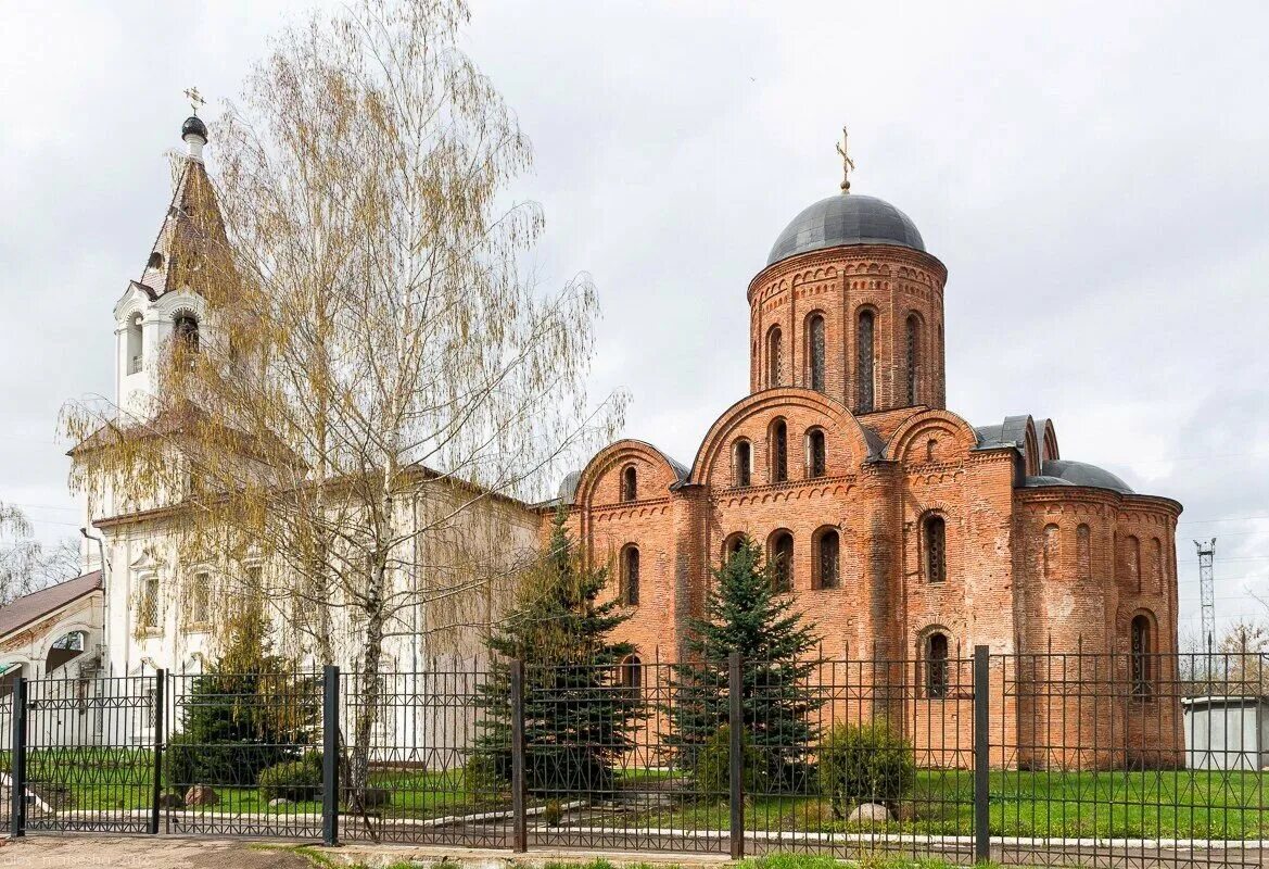 Смоленск церкви и храмы. Храм святых апостолов петра и павла в смоленске. Храм петра и павла смоленск. Смоленск церкви и храмы. Церковь петра и павла на городянке.