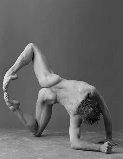Slideshow nude gay dancers.