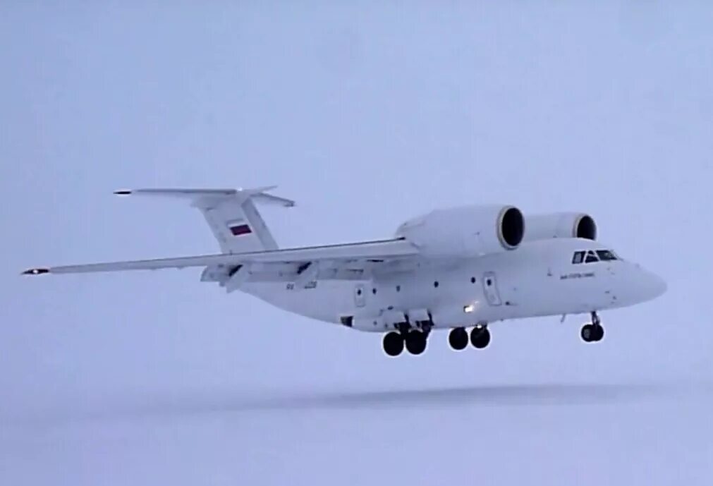 Уголок неба ¦ Антонов АН-72П