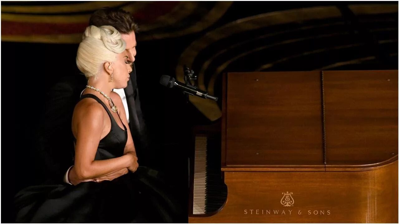 Леди гага и купер. Lady gaga bradley cooper. Гага и купер shallow. Леди гага и купер. Shallow lady gaga bradley cooper.