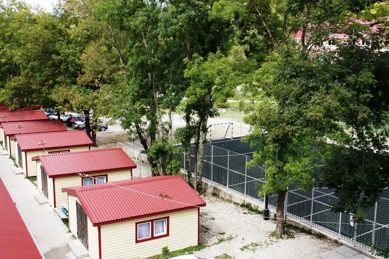 Новомихайловский турбаза приморская сайт. Новомихайловка Приморская турбаза. Поселок турбазы Приморская Новомихайловский. Турбаза Приморская Новомихайловский роща. База Приморская поселок Новомихайловский.