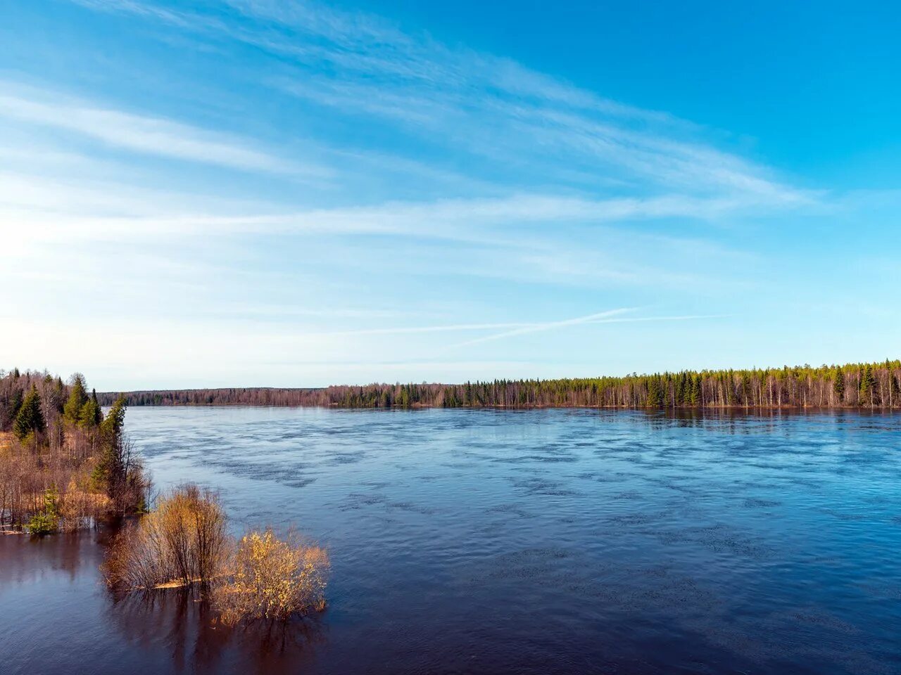 Река Уса в Усинске Республике Коми. Река Колва Республика Коми. Усинск река Уса. Река печора республика коми