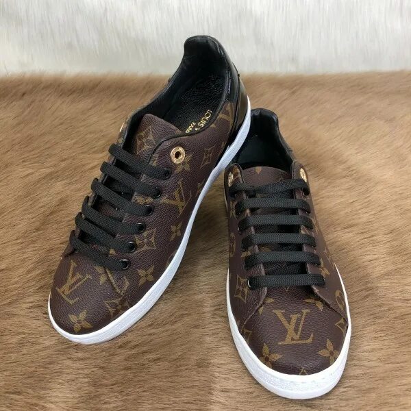 Кеды луис вуитон. Кеды louis. Кеды louis. Кеды louis vuitton мужские 2020. Кеды луи витон женские.