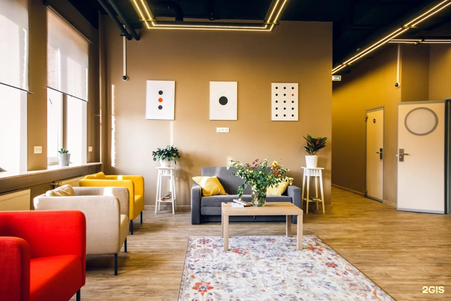 Хостел спейс екатеринбург. Слип спейс казань. Слип спейс казань. Sleep space казань хостел. Хостел слип казань.