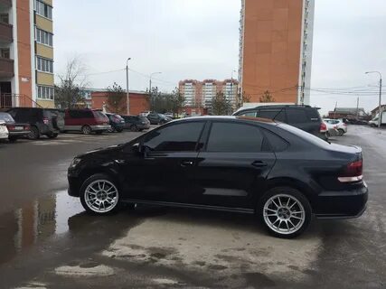 Фольксваген поло черные диски