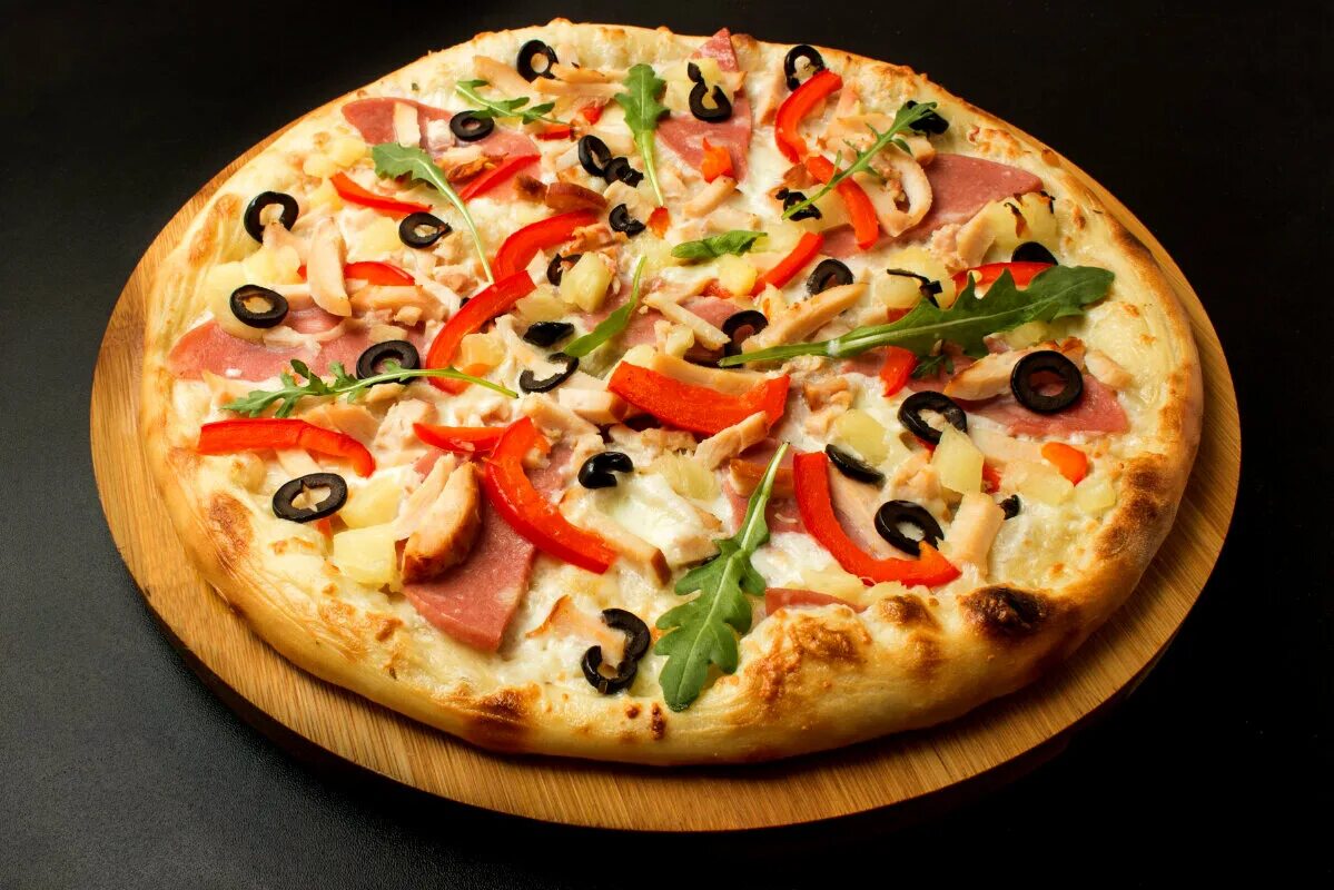 Сколько лет пицце. "Пицца". Сочная вкусная пицца. Итальянская пицца. Пицца пи.