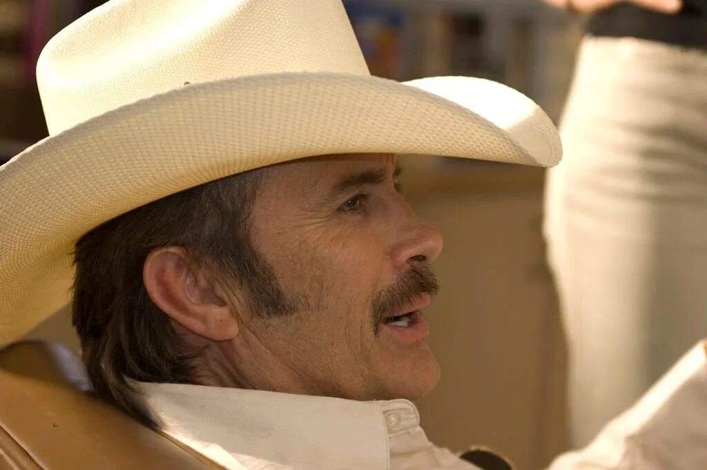 жесткий кину