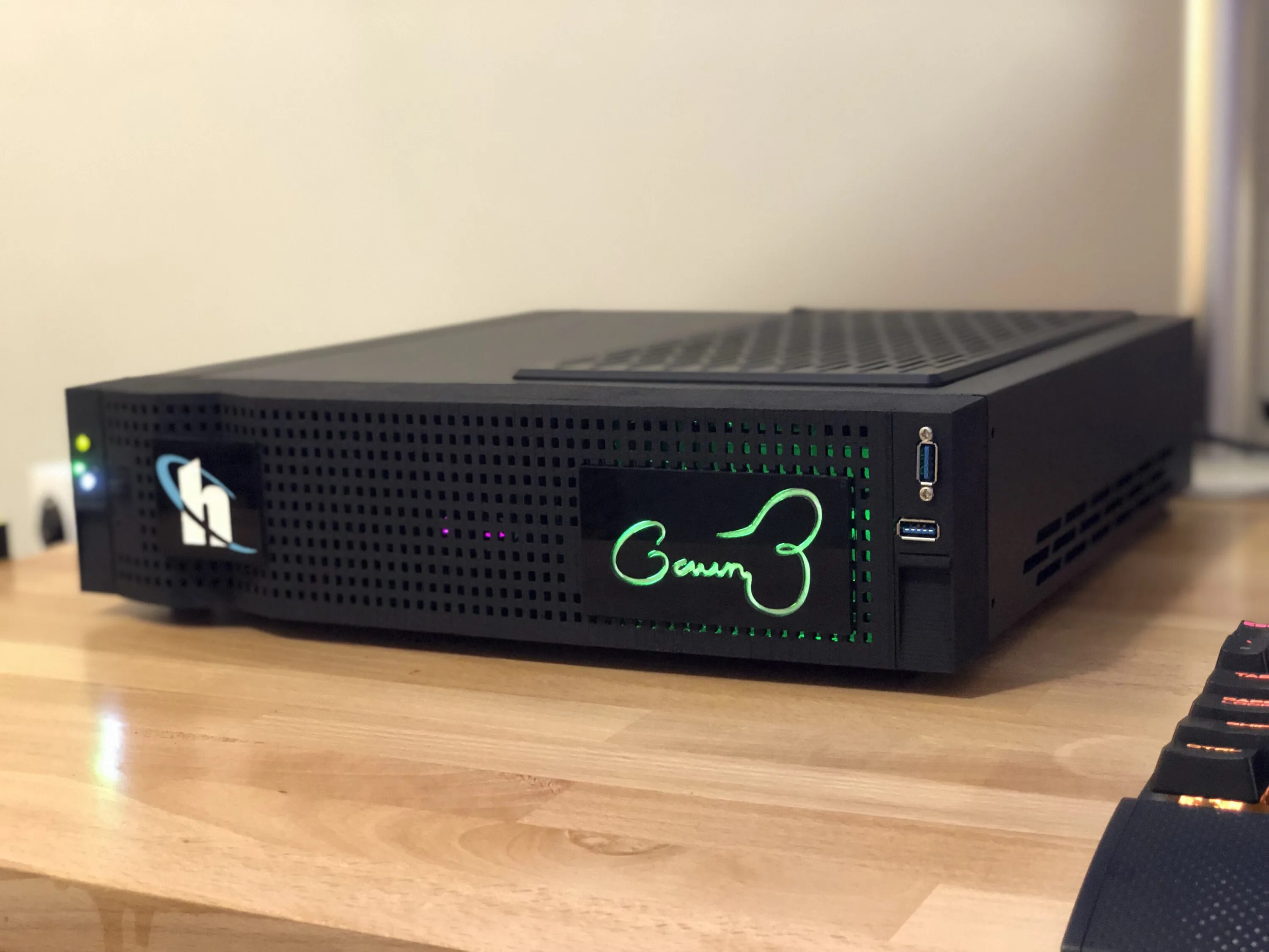 Box на 3д принтере. Three box 3. Игра postаl3 коробка. Процессор joyo gem box 3. Картонная коробка.