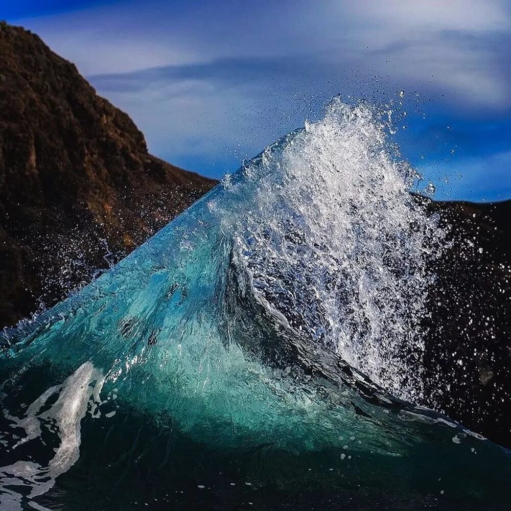 Ocean is beautiful. Океанская волна Мэтт Берджесс. Туристические снимки океана. Океаны имена. Океан денег.