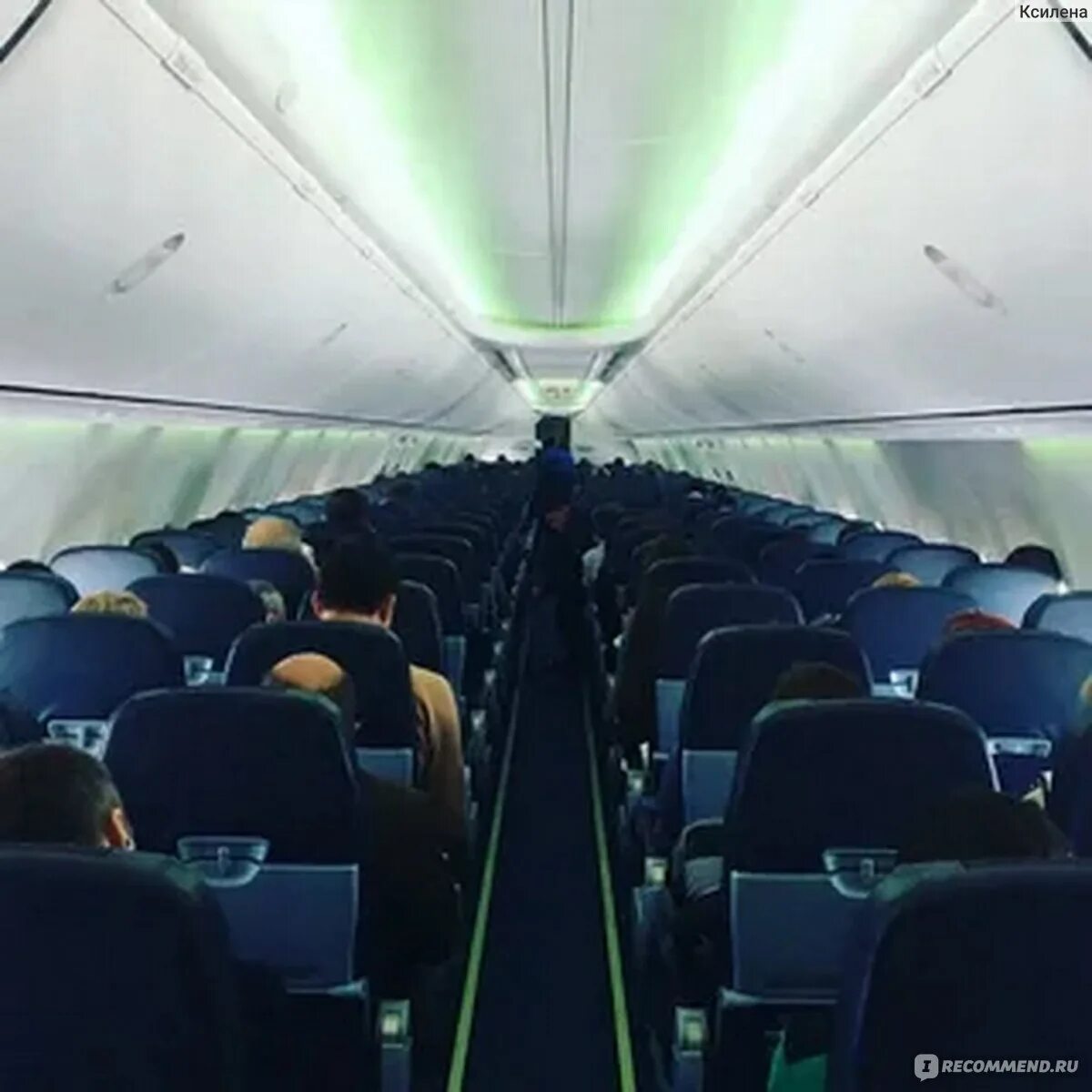 Самолет победа красноярск. Авиапарк авиакомпании победа. 737-800 победа. самолет победа. победа самолет внутри.