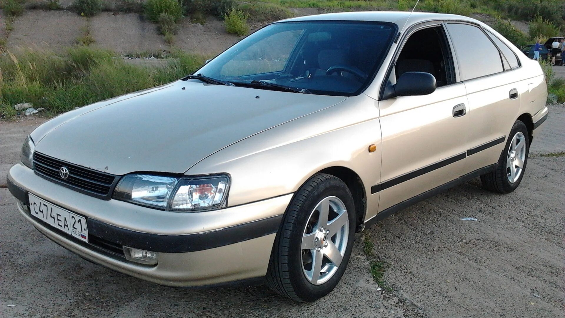 Carina отзывы. Toyota Carina e 1994. Toyota Carina 1993.