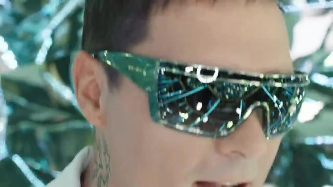 щатуноа с днём рождения. клип юра шатунов с днем. юрийишатунов в полный рост. клип юра шатунов с днем. шатунов юрий шатунов с днем рождения.