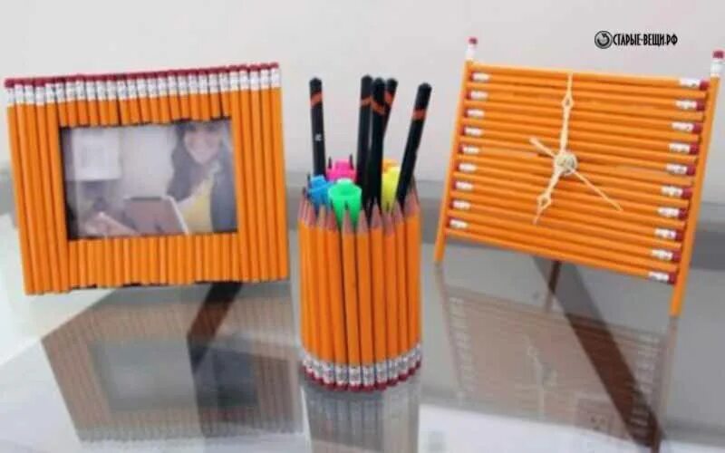 Из вещи вещь по изо 7 класс легкие. Оригинальные поделки для дома. Карандашница из джинсовой ткани. Вторая жизнь вещей проект из дисков. Из вещи вещь.