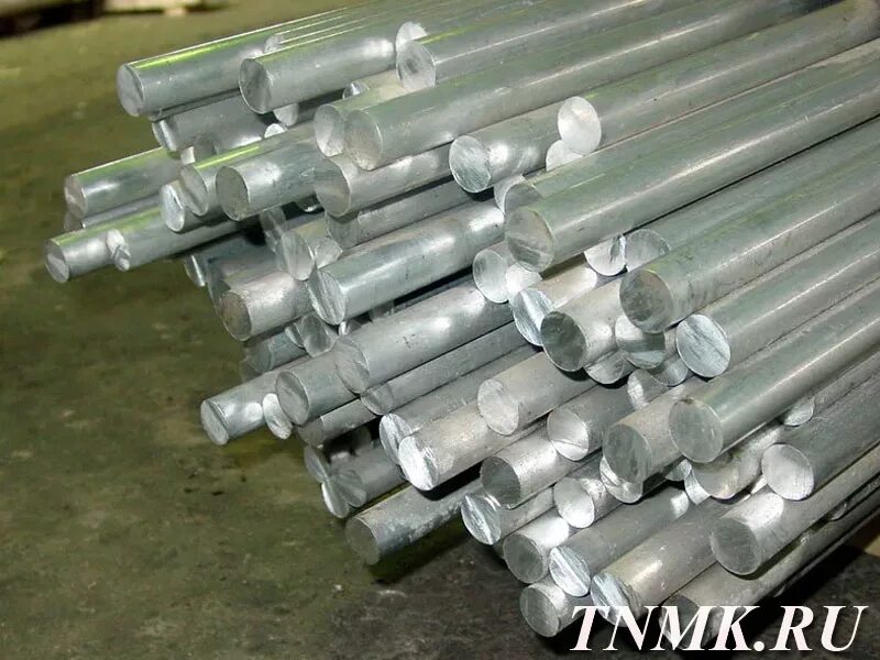 Дюралюминий в трубах авиационный сплав. Круг алюминиевый амг3. Алюминиевые сплавы в 95. Пруток м6 сталь 20. В95.
