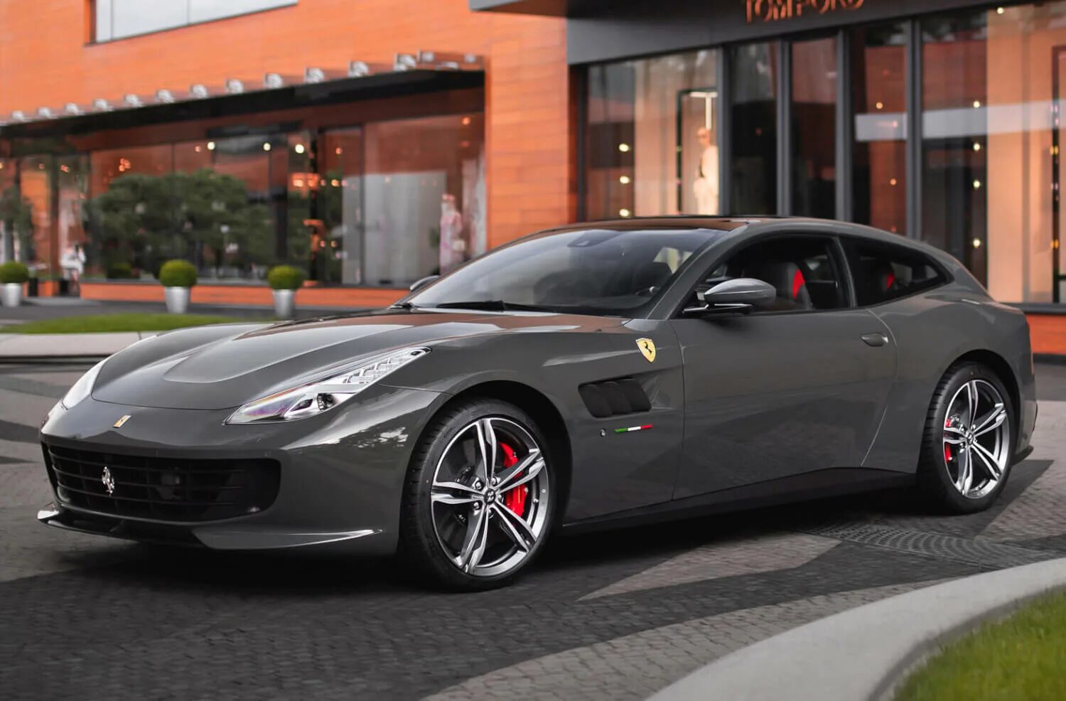 Ferrari gtc4. Gtc4lusso. Ferrari gtc4lusso. Ferrari gtc4lusso 2021. Феррари gtc4lusso серая.