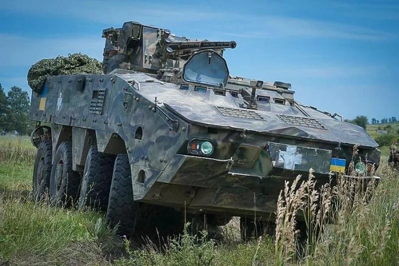 Бронетранспортеров бтр-4е. Бтр украины. Украинский бтр-4е. Украинский бтр-4 буцефал. Btr-4.