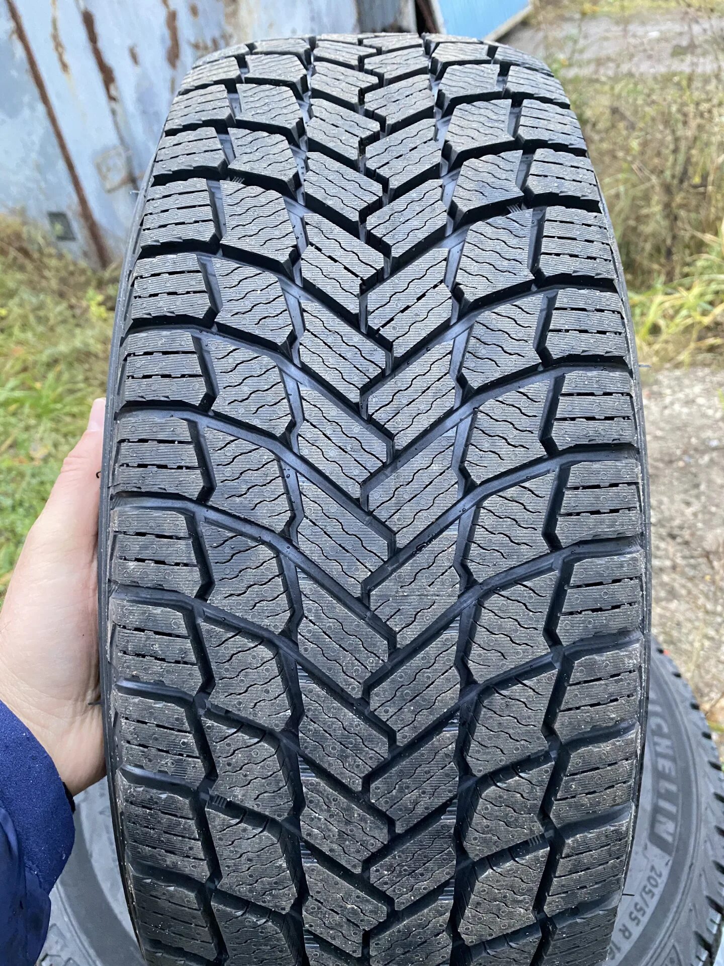 Шины мишлен айс. Michelin x-Ice. Мишлен Икс айс Сноу. Шины Michelin x-Ice Snow. Michelin x Ice Snow липучка.