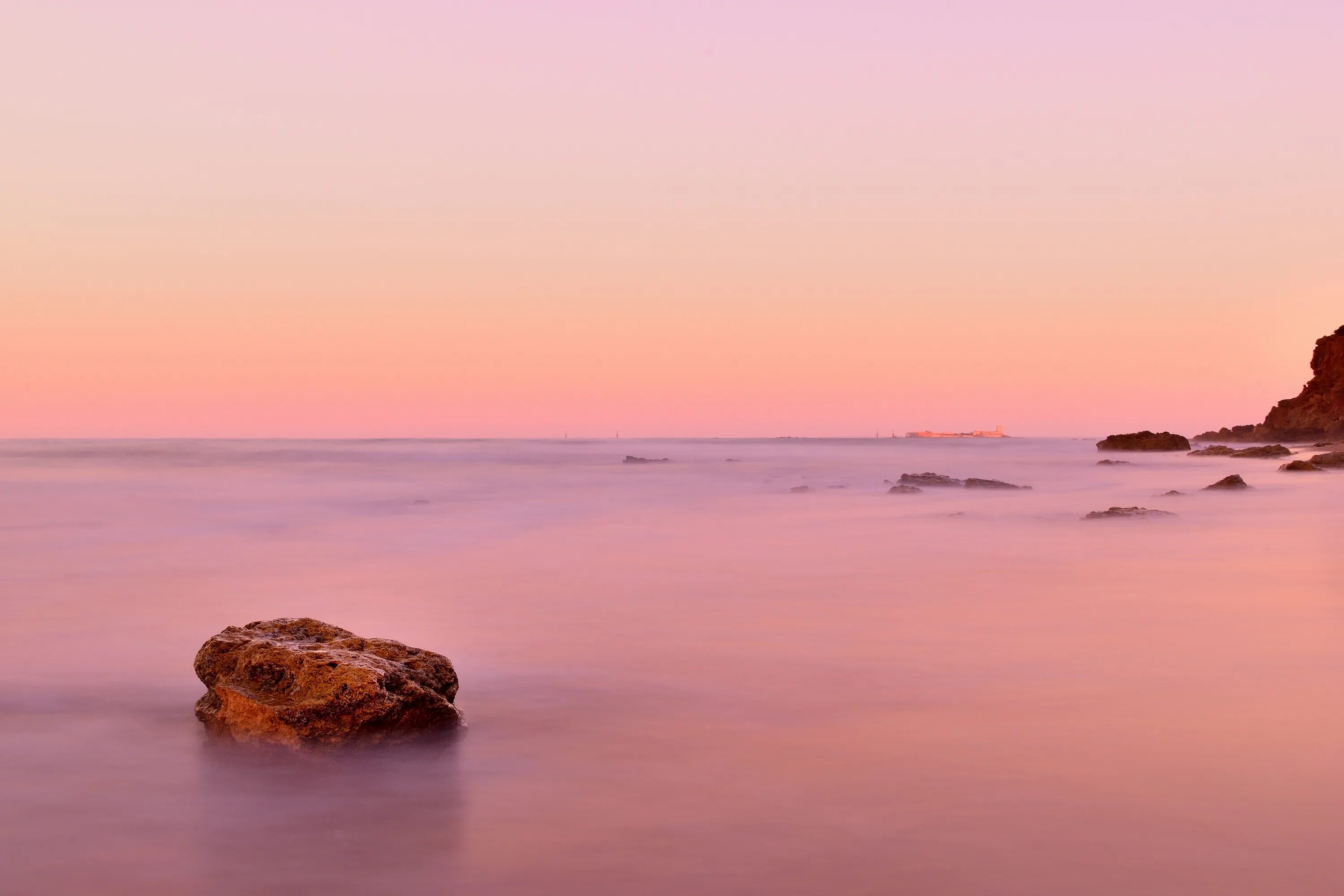 Розовое море. Розовое море фото. Розовое море Эстетика. Остров Харбор.