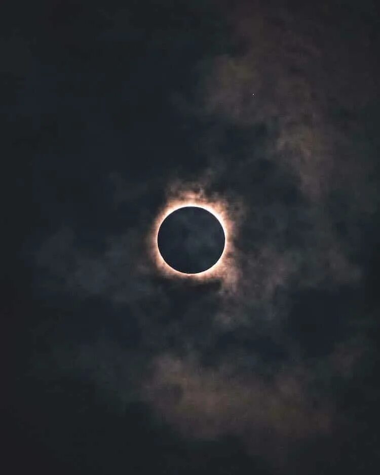 Eclipse Solar затмение. Solar Eclipse 2017. Затмение 20.04.2023. Лунное затмение. Солнечное затмение картинки