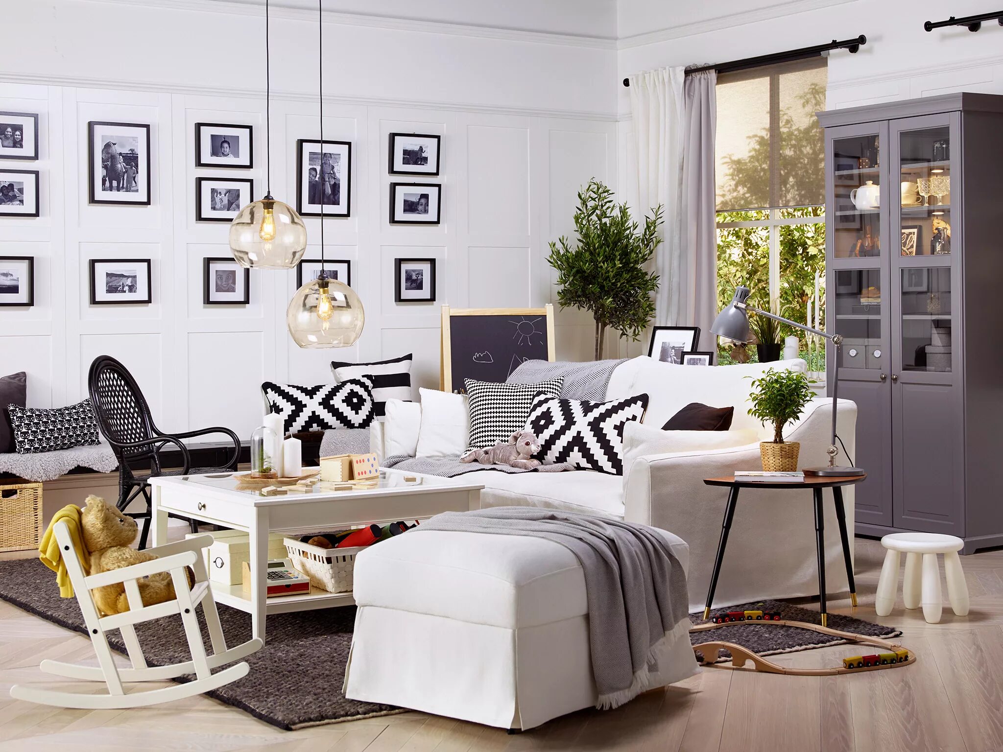 Икеа экторп в интерьере гостинная. Интерьеры икеа. Ikea 2021. Икеа хейсан. Ikea catalogue 2022.