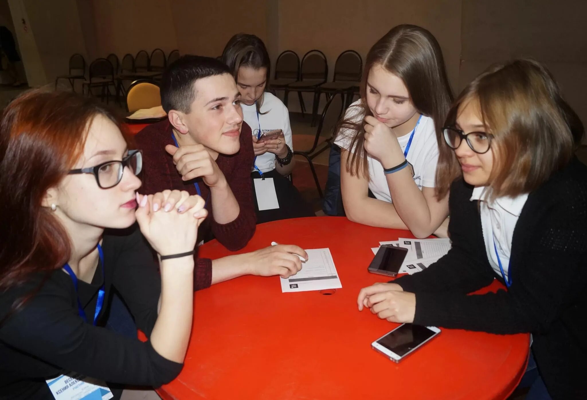 Включи интеллектуальные игры. Интеллектуальная игра квиз. интересные интеллектуальные игры. брейн ринг для студентов. название интеллектуальной игры для молодежи.