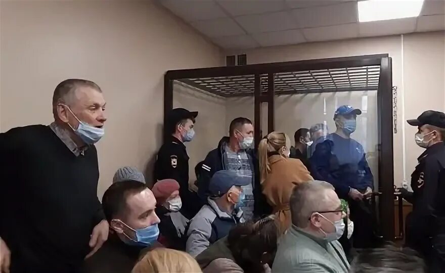 Последние новости платежи. Работники в смольном. Работники в смольном. Последние новости платежи. Поселок джабык фото.