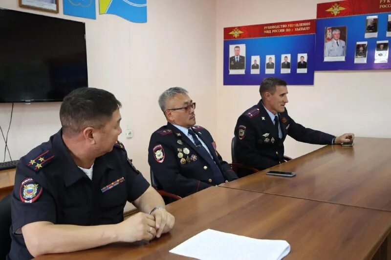 кызылский политсия. полиция кызыл телефон. кызыл полиция русские. номер полиции в кызыле. полиция кызыл телефон.