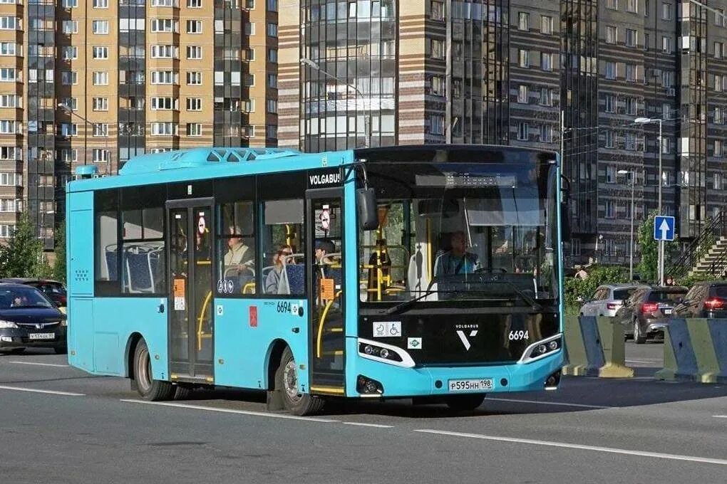 Электробусы в Санкт-Петербурге. Новый автобус 2023 Петербург. Лазурный автобус. Новые автобусы СПБ. 130 автобус маршрут спб