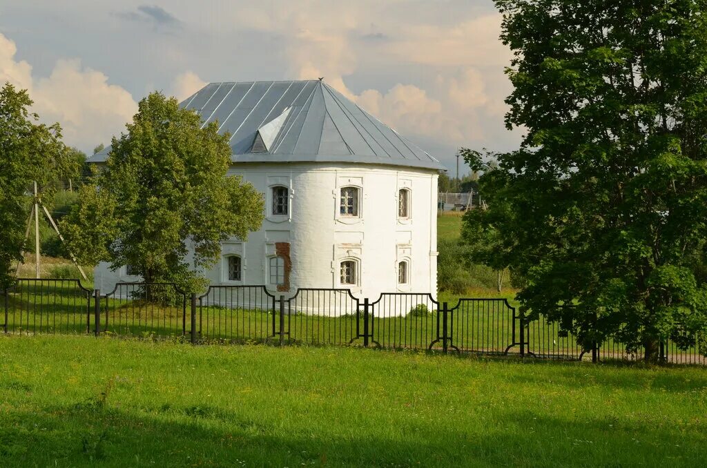 Родина городок. Хмелита музей Нахимова. Музей п.с Нахимова село Хмелита. Хмелита Смоленская область музей Нахимова. Хмелита Вяземский.