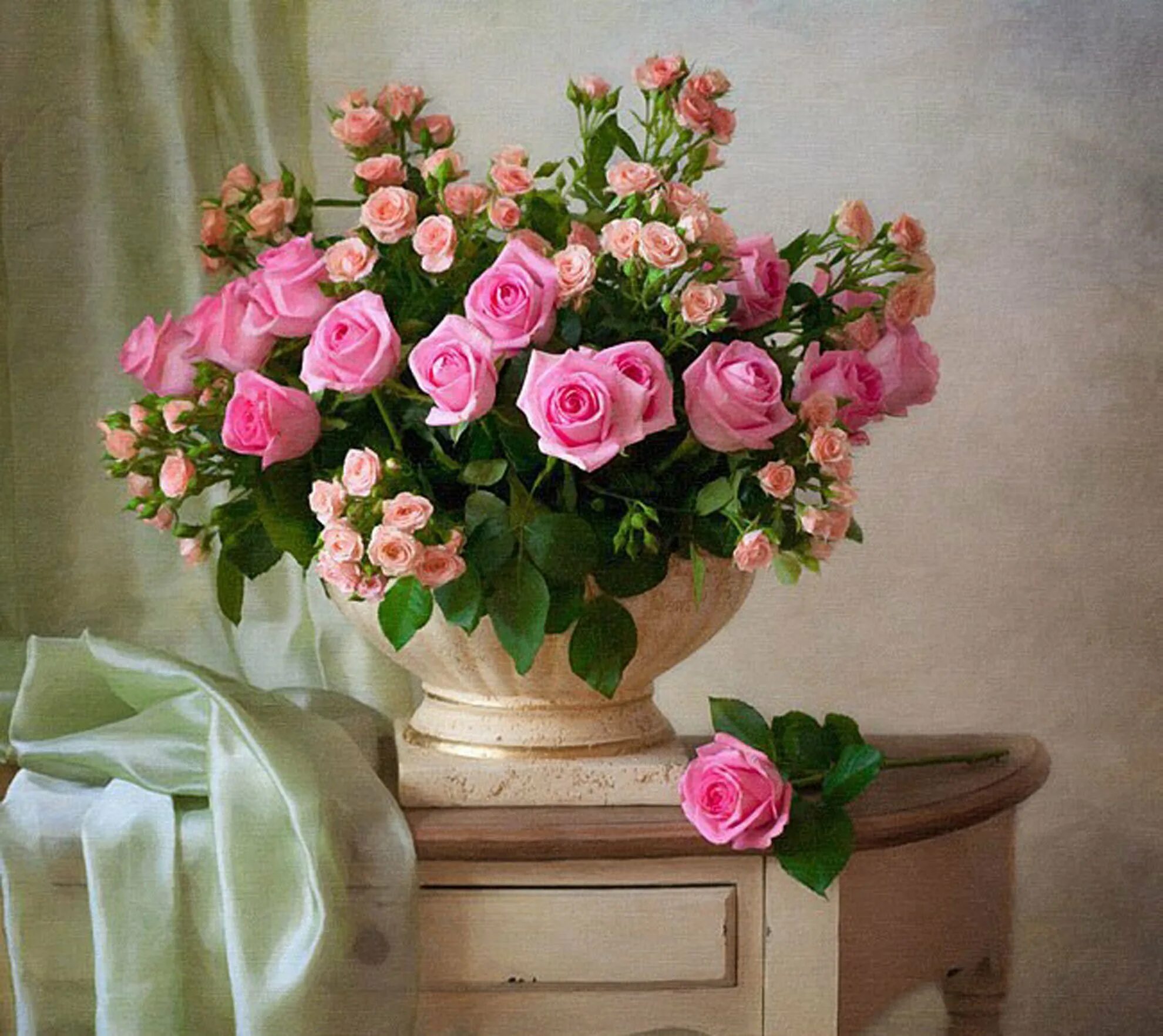 Сколько стоят цветы розы в вазе. Букет цветов в белой вазе Кончаловский. Красивый букет в вазе. Натюрморт с цветами.