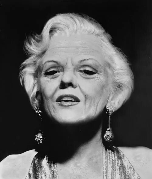 Мерлен монро в старости. Мерлин марло. Лорен бэколл монро. Возраст монро. Менрин монро в старости.